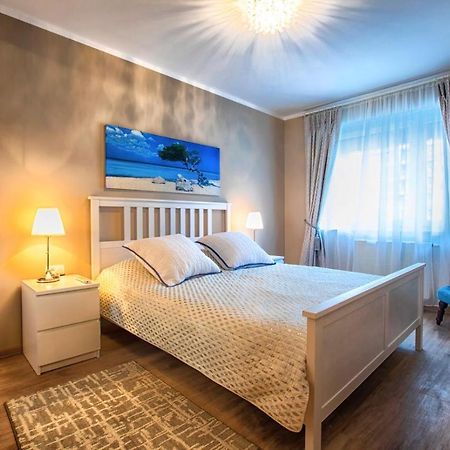 Apartament Heavenly Heaven Brasov Apartment ภายนอก รูปภาพ